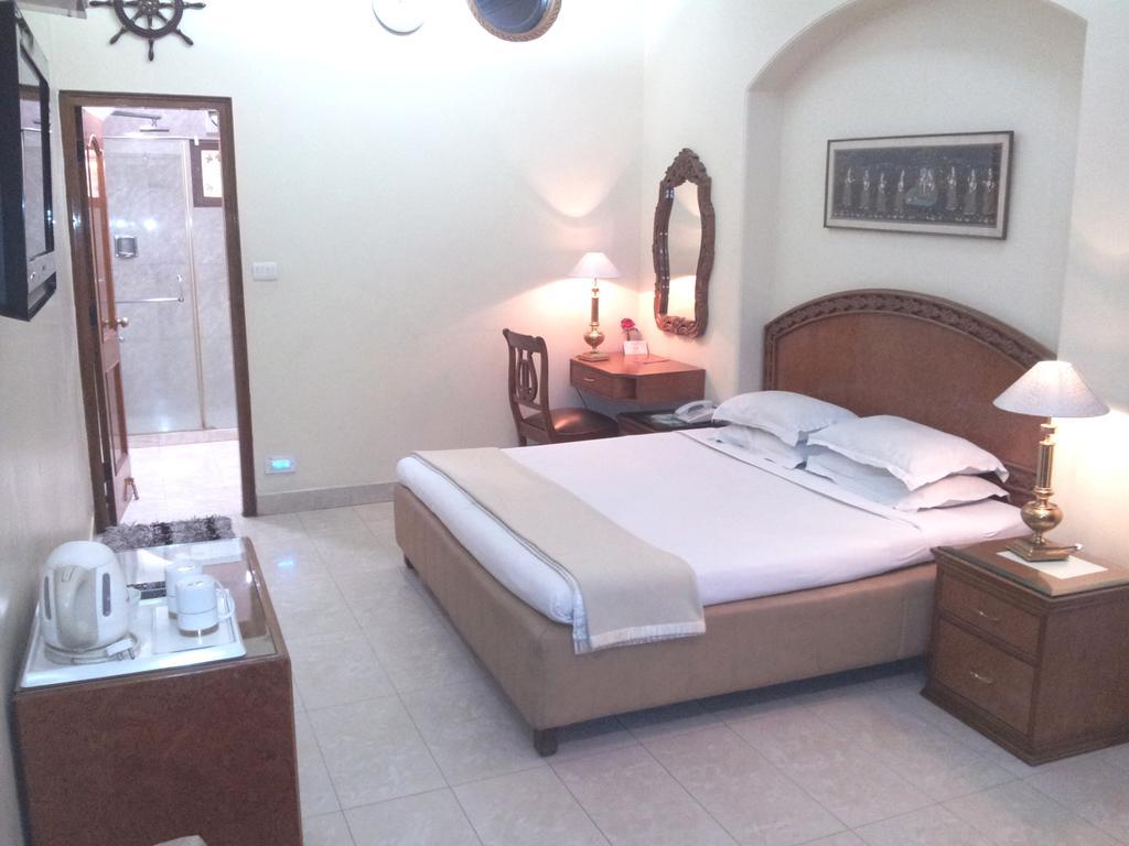 Bajaj Indian Home Stay Nueva Delhi Habitación foto